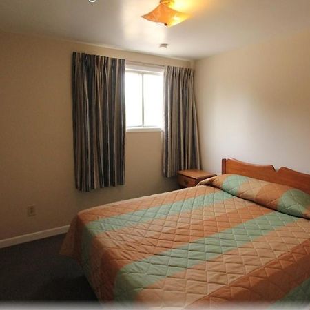Lotus Motel Cobourg Phòng bức ảnh