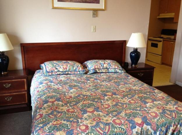 Lotus Motel Cobourg Phòng bức ảnh