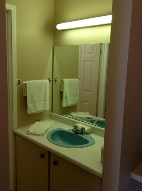 Lotus Motel Cobourg Ngoại thất bức ảnh