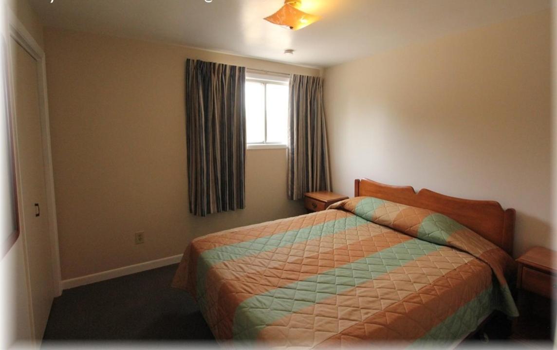 Lotus Motel Cobourg Phòng bức ảnh