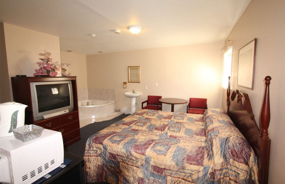 Lotus Motel Cobourg Ngoại thất bức ảnh
